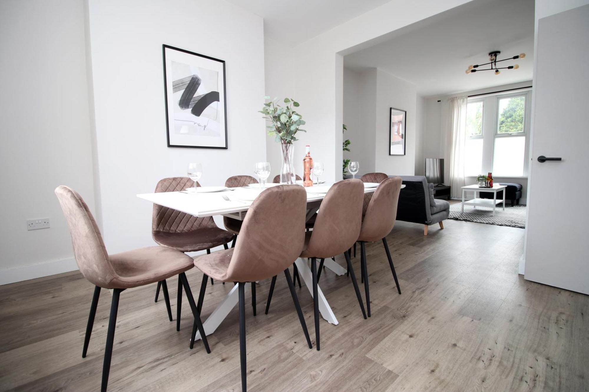 Large 5 Bedroom House - Harlequin Gardens By Ty Sa Cardiff Buitenkant foto